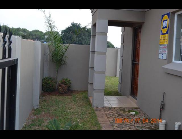 3 BEDROOM PROPERTY TO RENT IN DENNEOORD